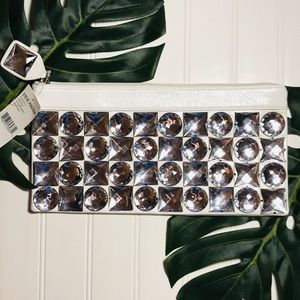 NWT Steve Madden - White “Adora” Clutch
